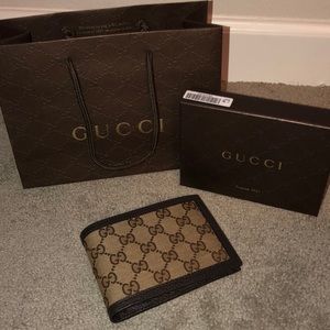 NIB Gucci GG Canvas Bi-fold Mens Brown Tan Wallet